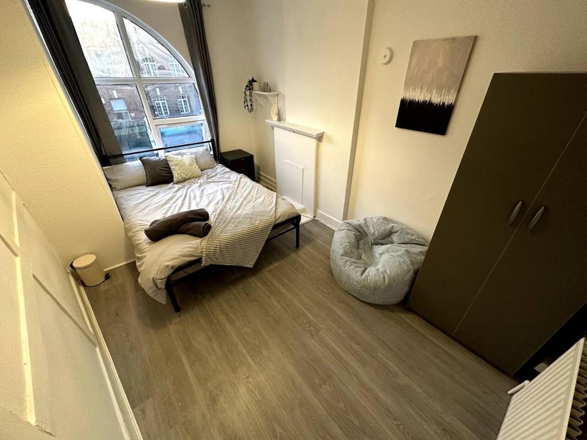 Wonderful 2 Bedroom On Tower Bridge London Kültér fotó