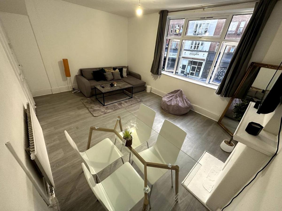 Wonderful 2 Bedroom On Tower Bridge London Kültér fotó